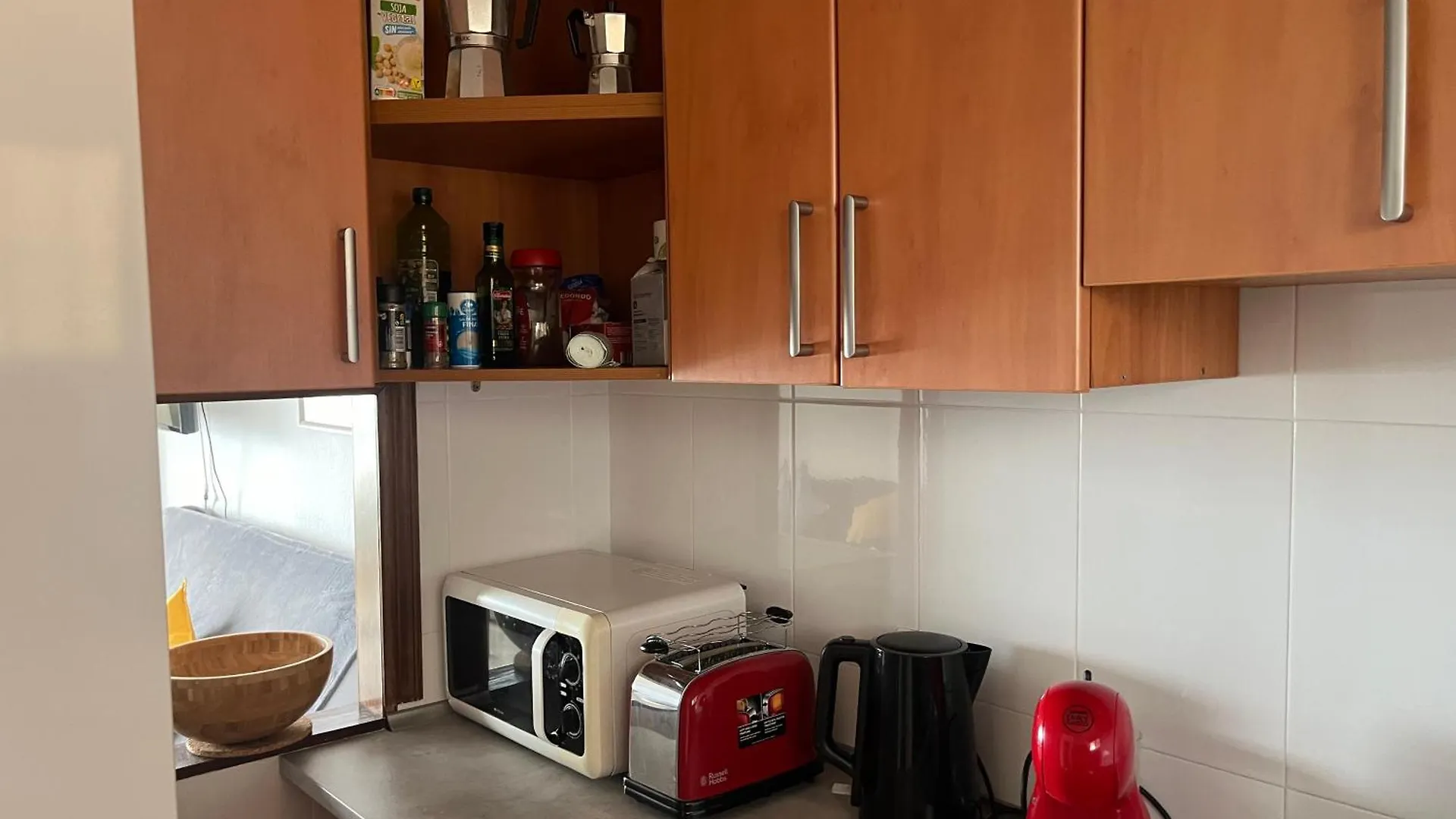 Stunning Beachfront Apartment In Canaima With Parking Бенальмадена
