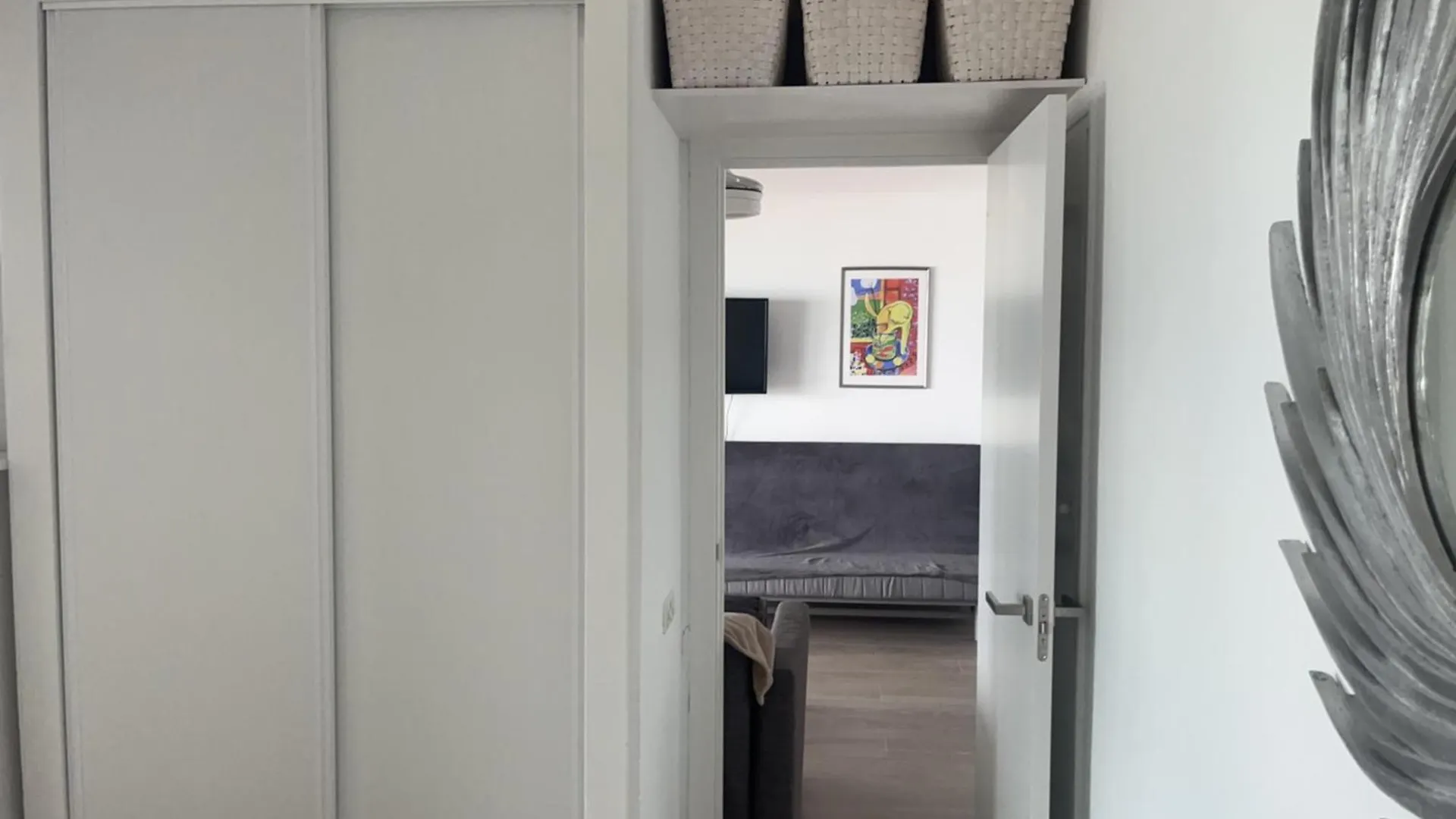 Stunning Beachfront Apartment In Canaima With Parking 베날마데나코스타 0*,  스페인